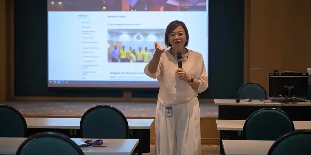 MUIC Ajarns Present Bangkok Noi Research Projects