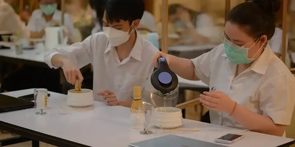 Decoding the Multigenerational Matrix in the Hospitality World: Tales of Three Generations: Baby Boomer to Generation Y