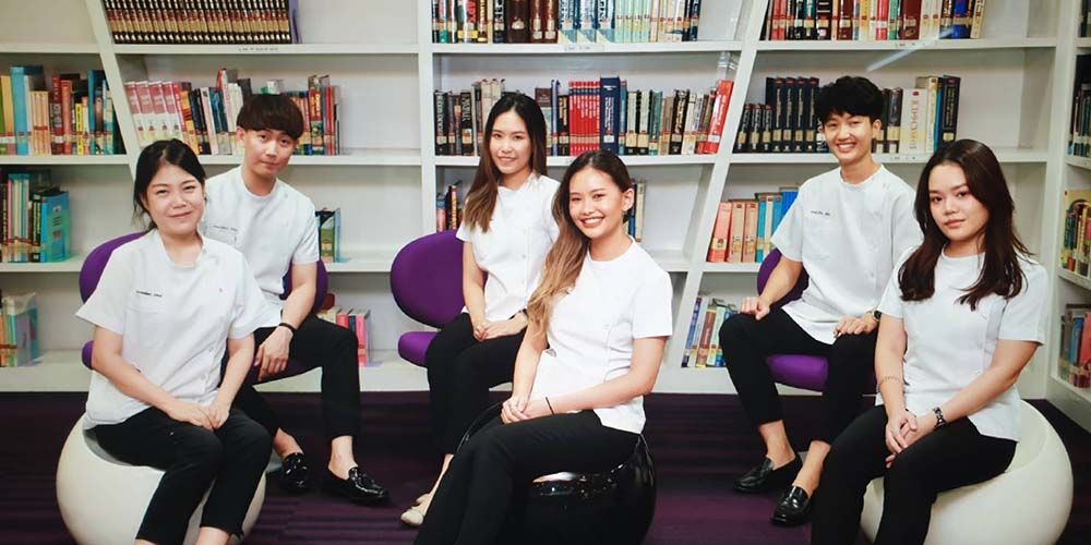 MUIC Alumni Earn Doctor of Dental Surgery Degree from MU