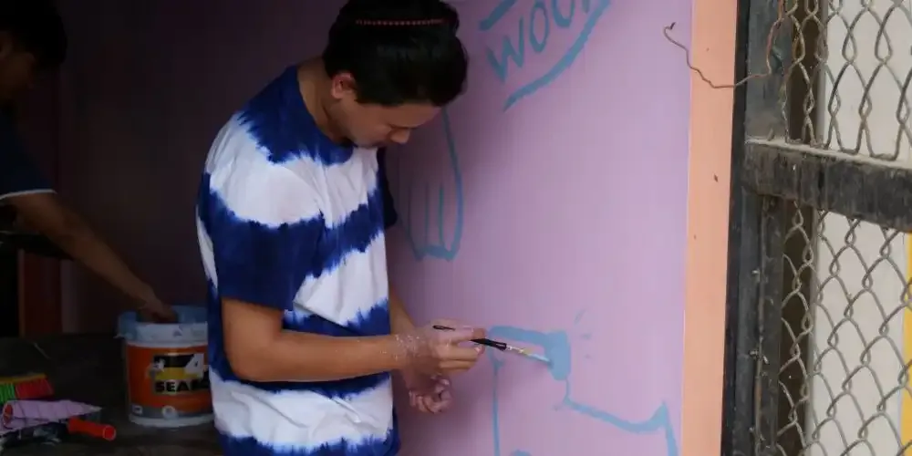 Student Volunteers “Stay Pawsitive”