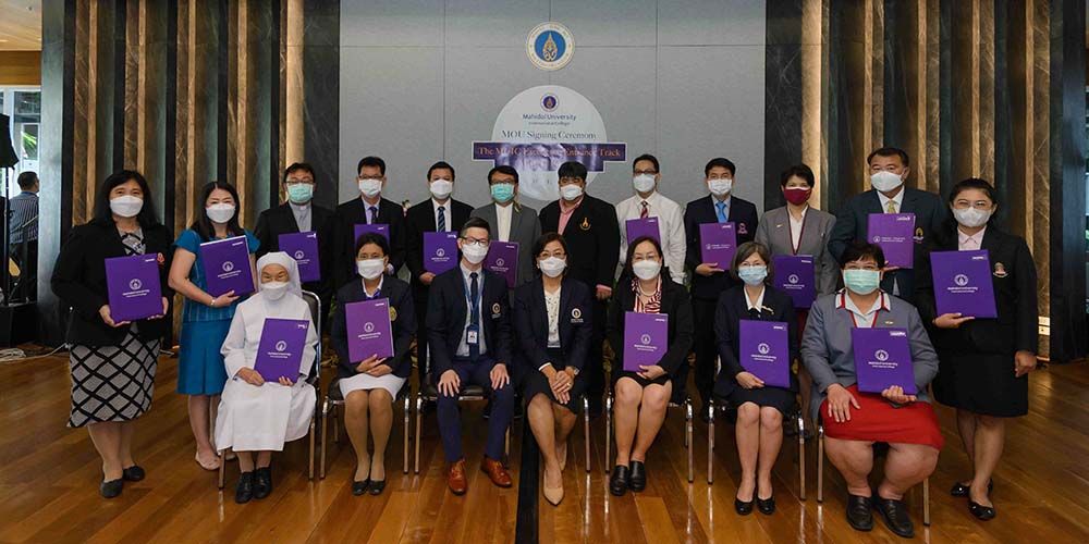 MUIC Signs MOU with 34 Leading Thai High Schools