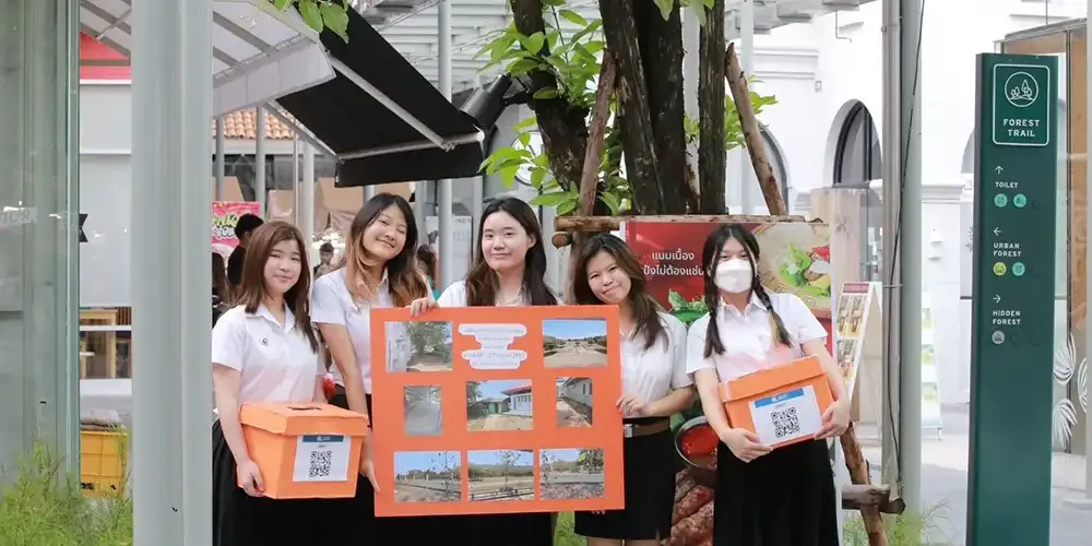 “Fund for Fun” Garners Support for MUIC Volunteer Camp