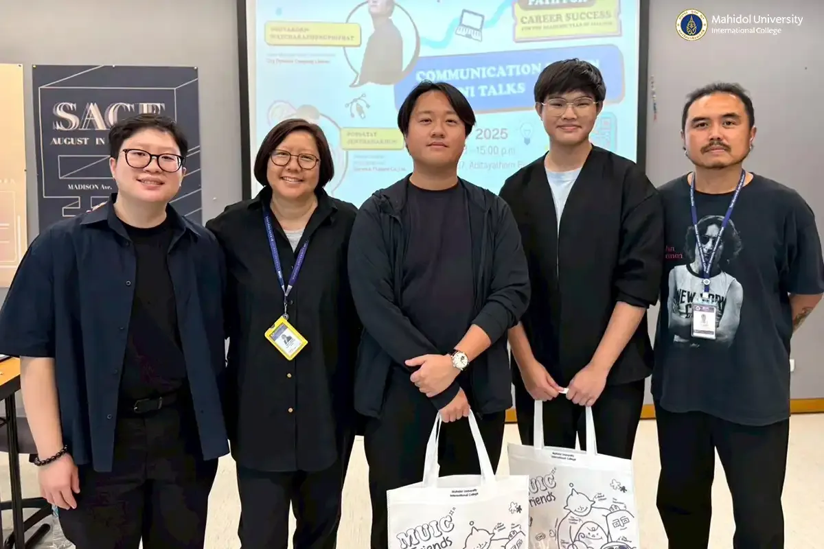 Graduating Seniors Meet Communication Design Alumni in Career Seminar