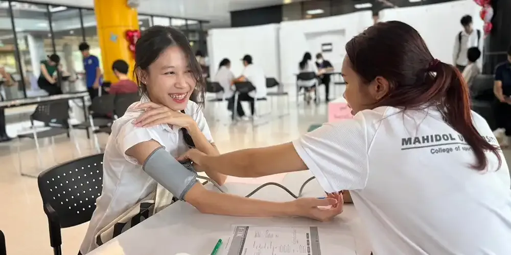 “Health Week” Check with P’Mojo