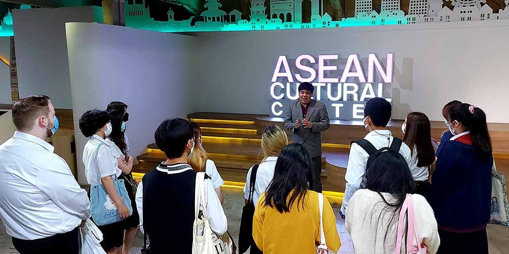 Museum Visit Teaches MUIC Students about ASEAN Cultures