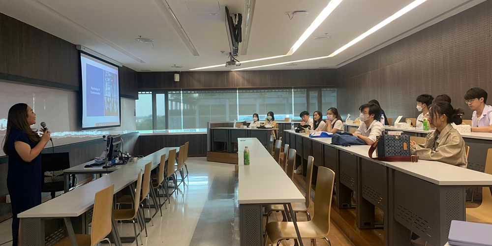 Career Insights Club’s “Psychology of Communication” Seminar  