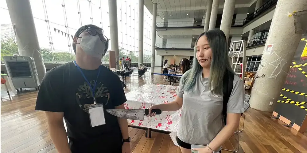 Science Society Club Gets Spooky with DIY Blood Workshop!