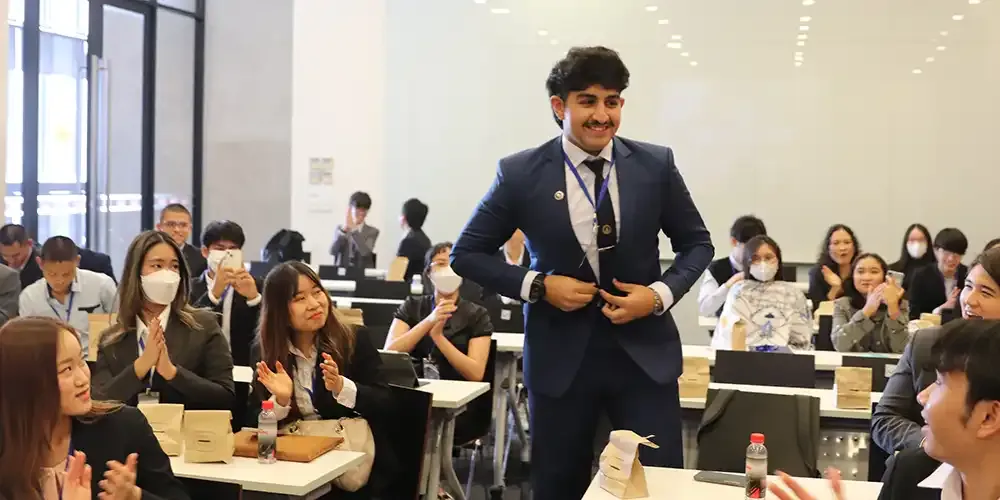 How to Own the Stage, According to One of MUIC’s Best Debaters