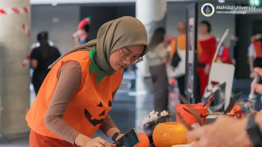MUIC’s Student Association Organizes “Hallo Boo Night”