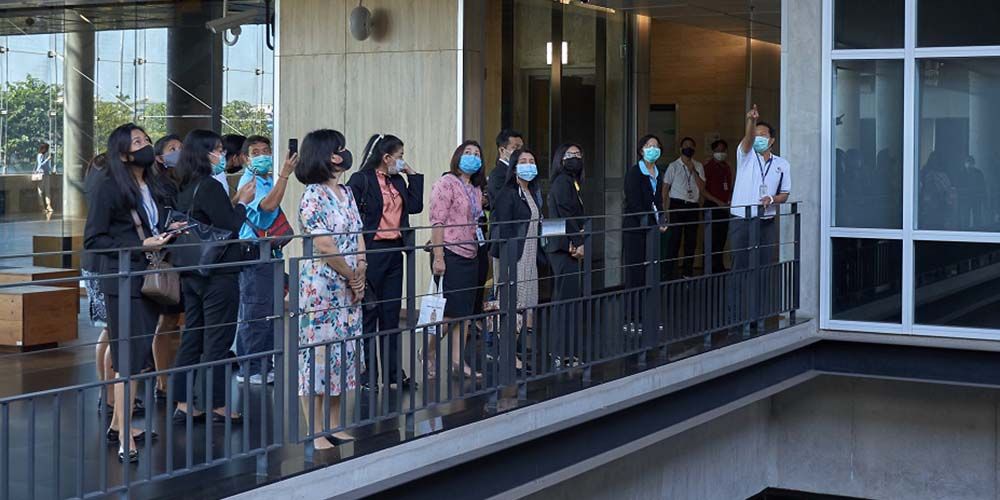 MUIC Welcomes Visitors from House of Representatives Secretariat