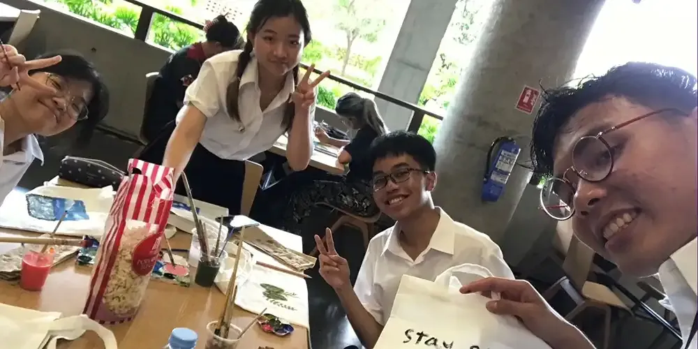 Rakkaew Club’s “Little Bag of Love” Fund Drive