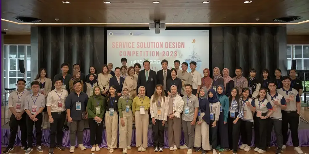 Students from 5 Countries Join MUIC, Siriraj’s "Service Solution Design Competition"