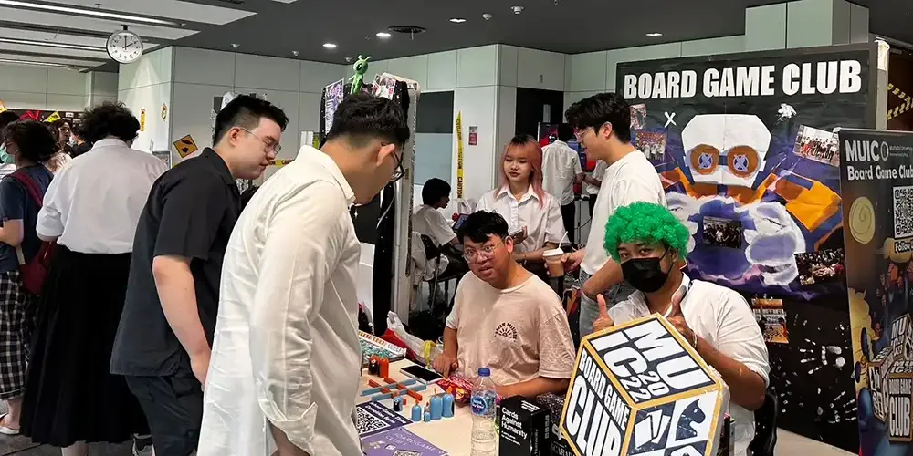 Student Association’s Club Expo Attracts 1,000 Students