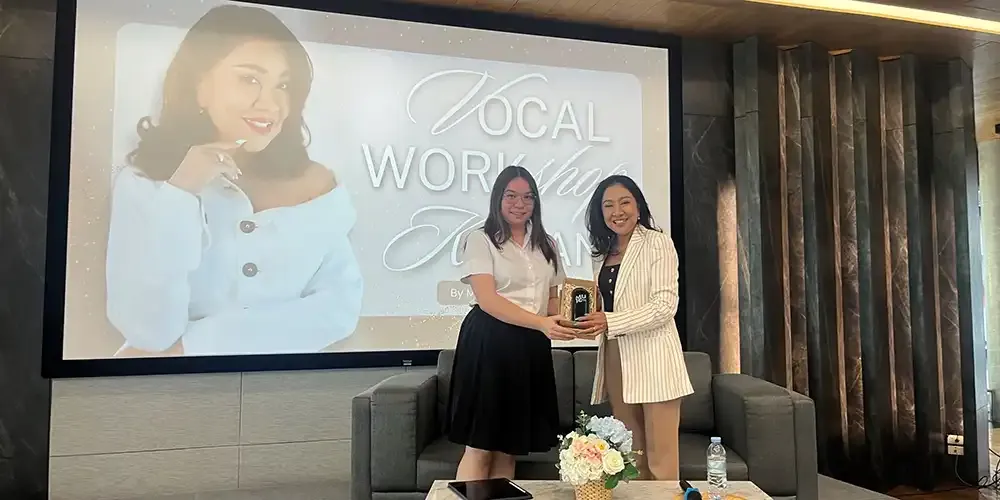 Theatre Club Holds Vocal Workshop