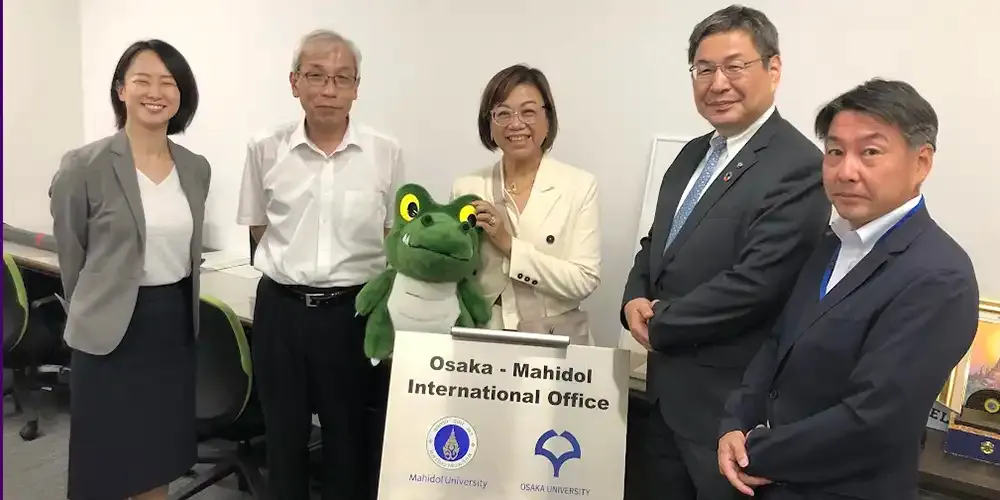MUIC Dean Visits Osaka University￼