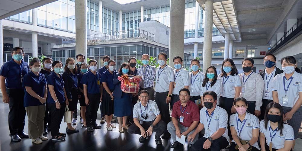 MUIC Welcomes Visitors from National Laboratory Animal Center-MU