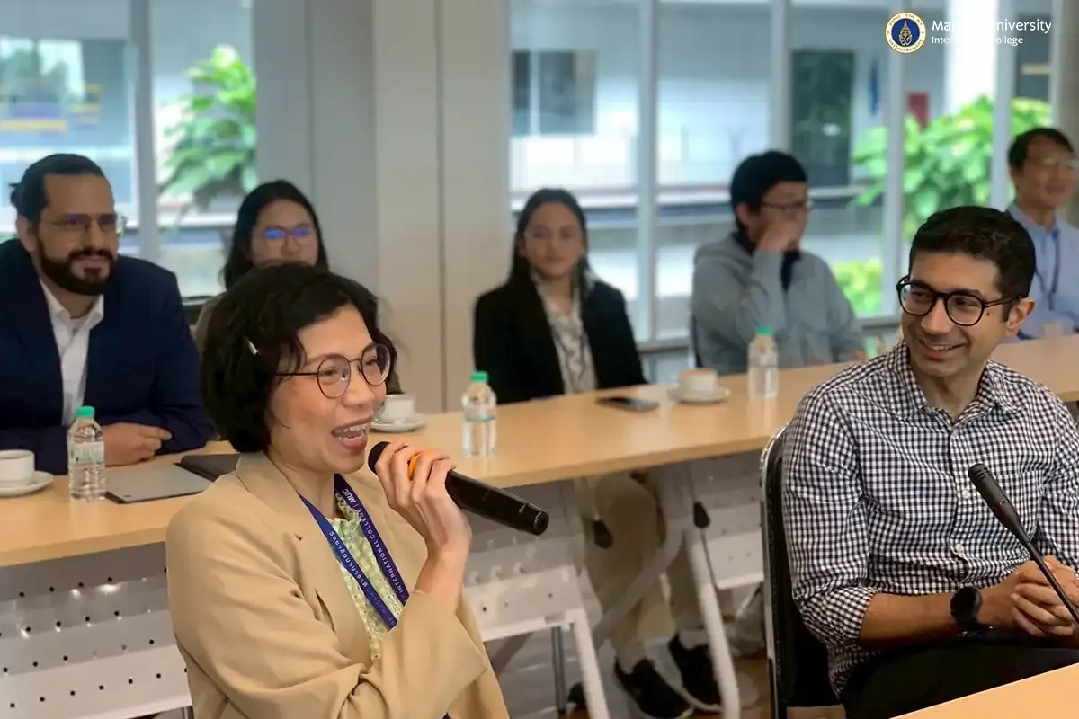 Science Division Holds Advisory Board Meeting