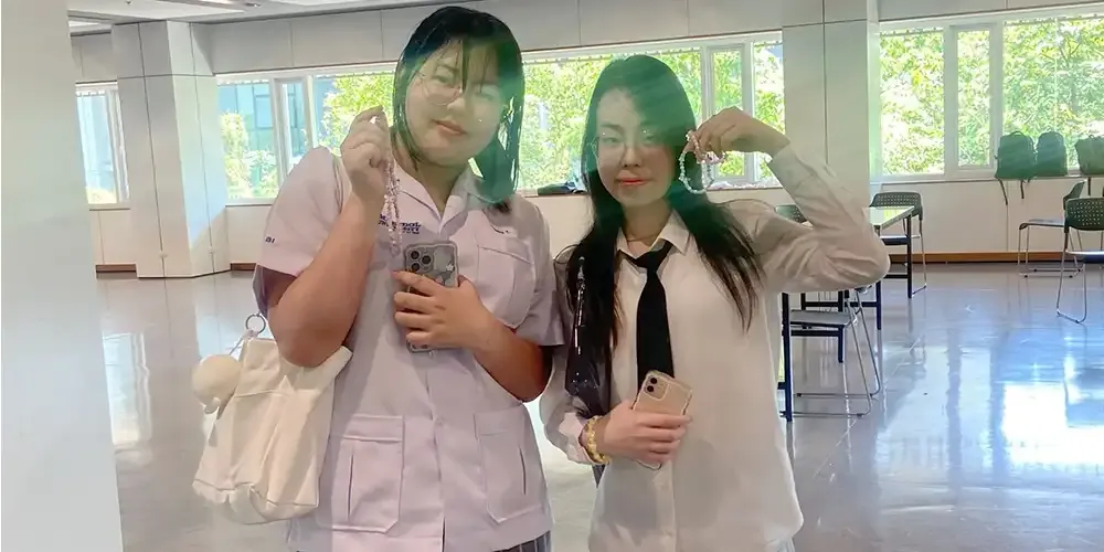 Animal Lovers Club Holds Crafts Workshop