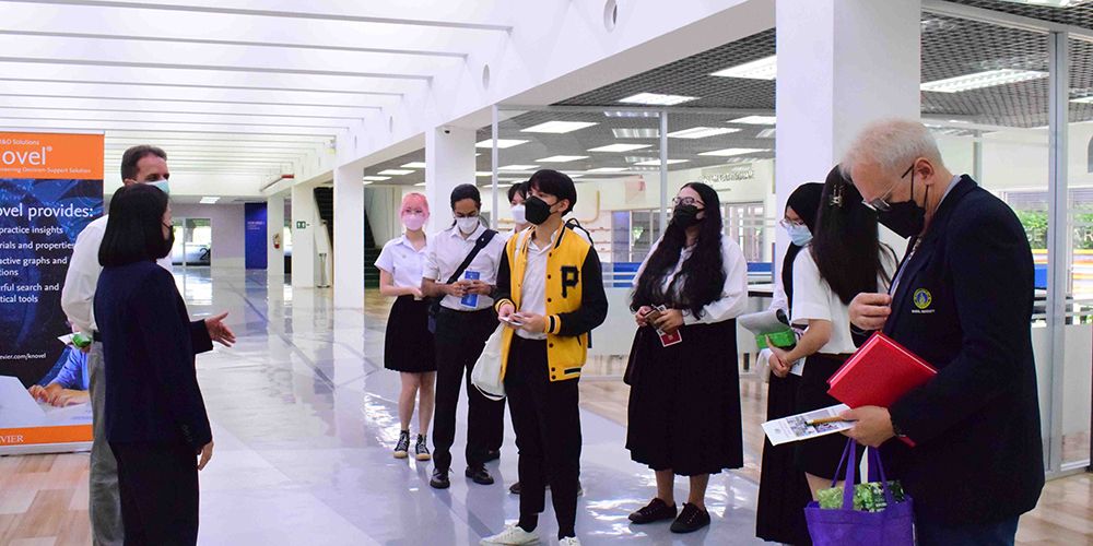 MUIC’s Science Students Visit AIT